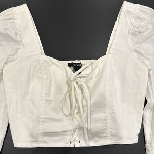 Forever 21 White Sweetheart Neckline Cropped Top Button Sleeve